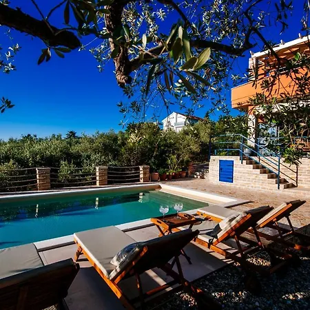 Serenity With Private Pool Near The * Poljana (Ugljan)