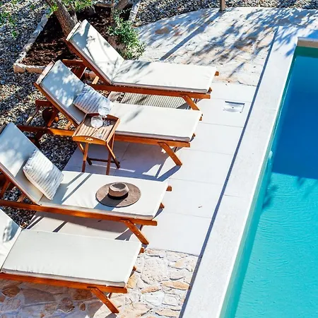 شقة Serenity With Private Pool Near The Poljana (Ugljan)