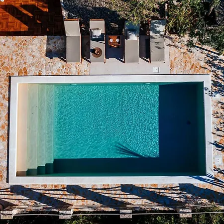 شقة Serenity With Private Pool Near The