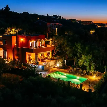 Serenity With Private Pool Near The Apartment *