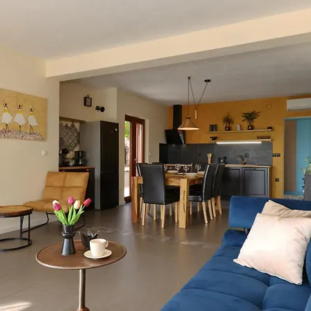 Lejlighed Serenity With Private Pool Near The