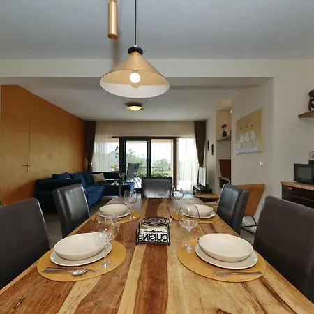 Lejlighed Serenity With Private Pool Near The