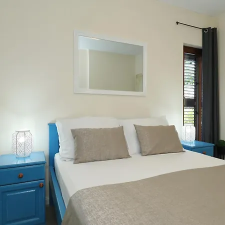 Serenity With Private Pool Near The Apartment Poljana (Ugljan)