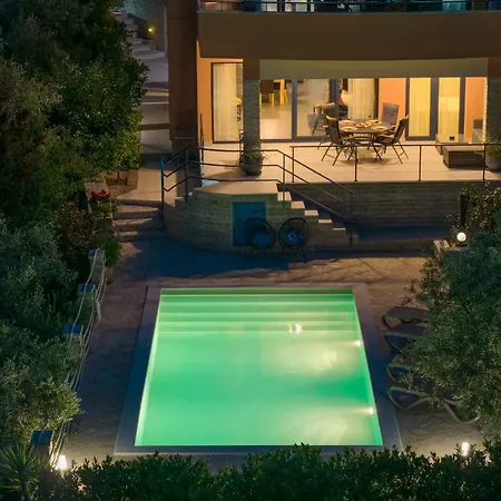 Serenity With Private Pool Near The Apartment Poljana (Ugljan)