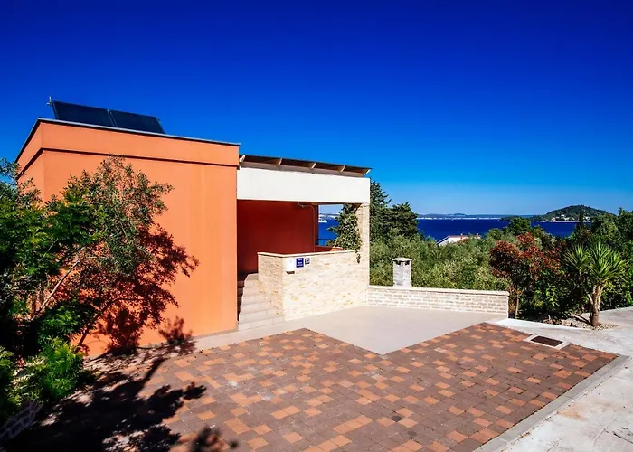 Serenity With Private Pool Near The *